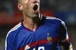 三亿体育体育教练-梅斯队前锋入选法国国家队，成为焦点人物