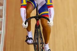 三亿体育体育投注-英国自行车运动员豪取金银牌