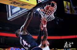 包含广东华南虎主场告捷，击败吉林九台农商，晋级CBA半决赛的词条