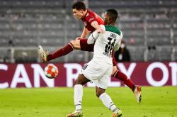 三亿体育体育娱乐-斯图加特遭遇主场失利，门兴格拉德巴赫客场作战获胜的简单介绍