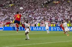 三亿体育体育官方-葡萄牙大胜法国，队长绝杀成为焦点