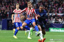 三亿体育体育教练-包含马竞中场组织严密，成功扼制对手进攻的词条