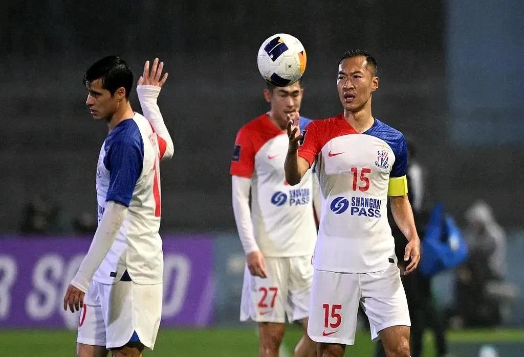 富力客场不敌申花，保级形势更加严峻的简单介绍