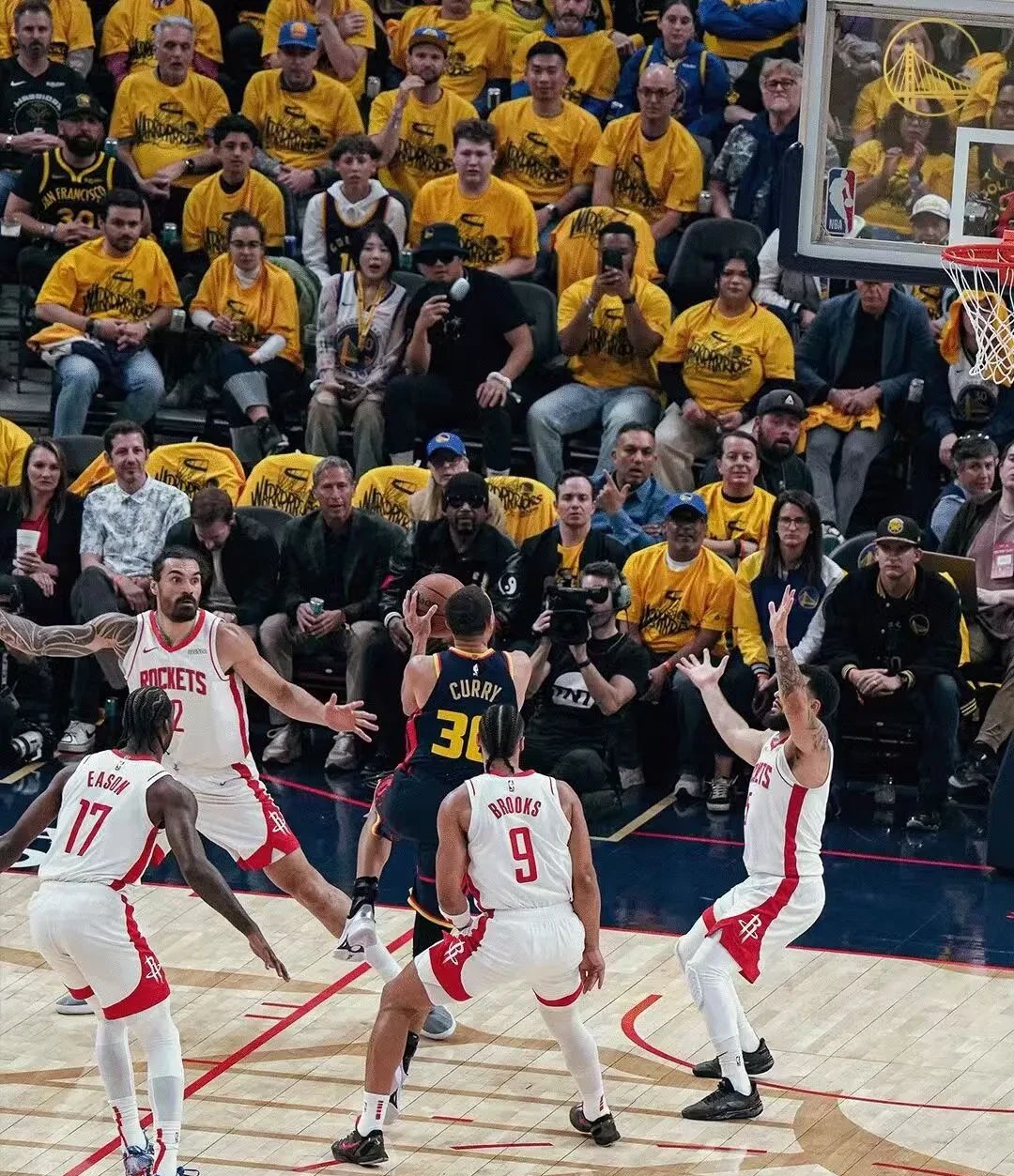 勇士队遭遇反扑,需加强进攻 勇士队遭遇反扑,需加强进攻