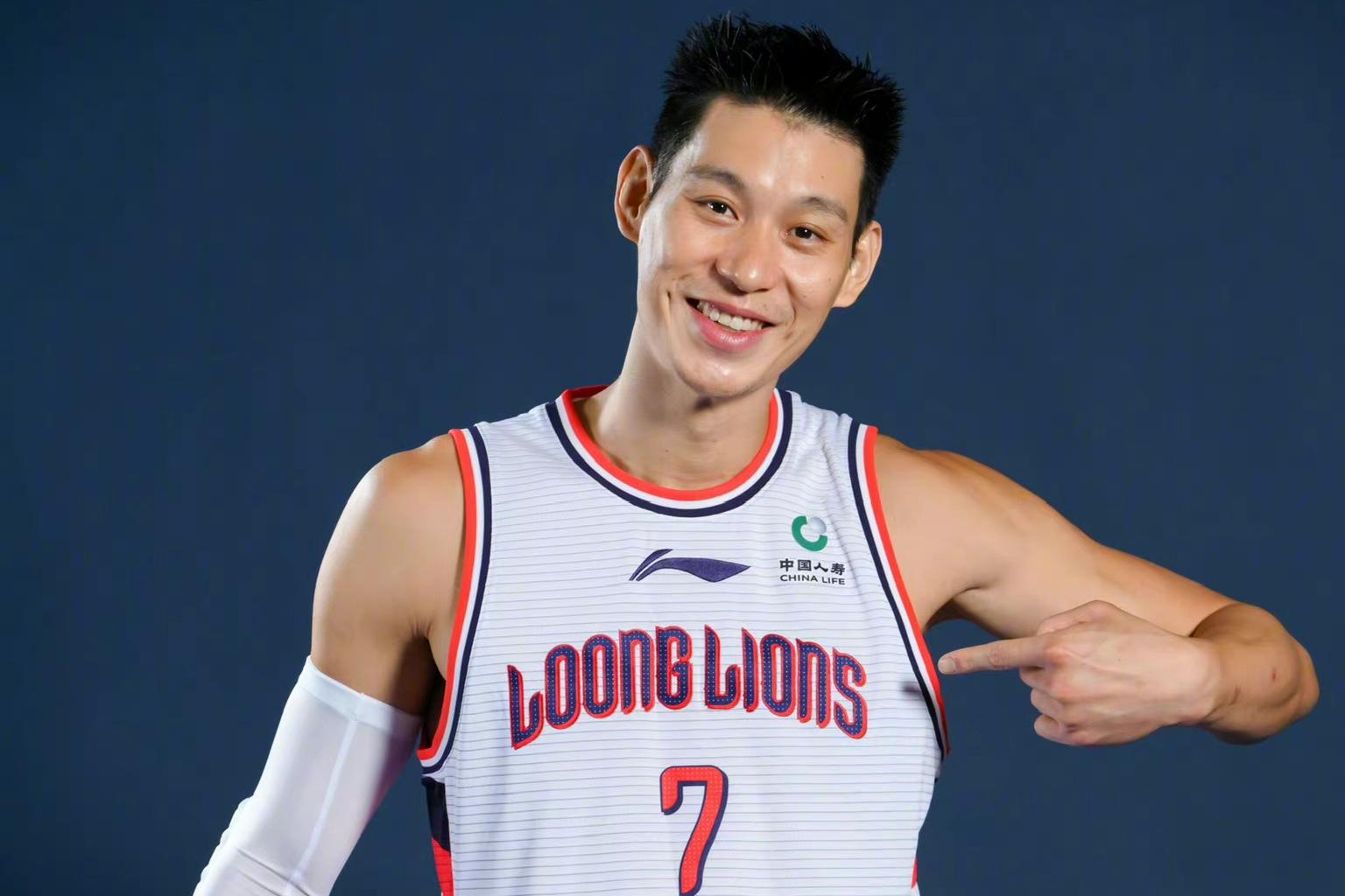 关于林书豪在比赛中疯狂砍分,刷新个人得分纪录的信息 关于林书豪在比赛中疯狂砍分,刷新个人得分纪录的信息