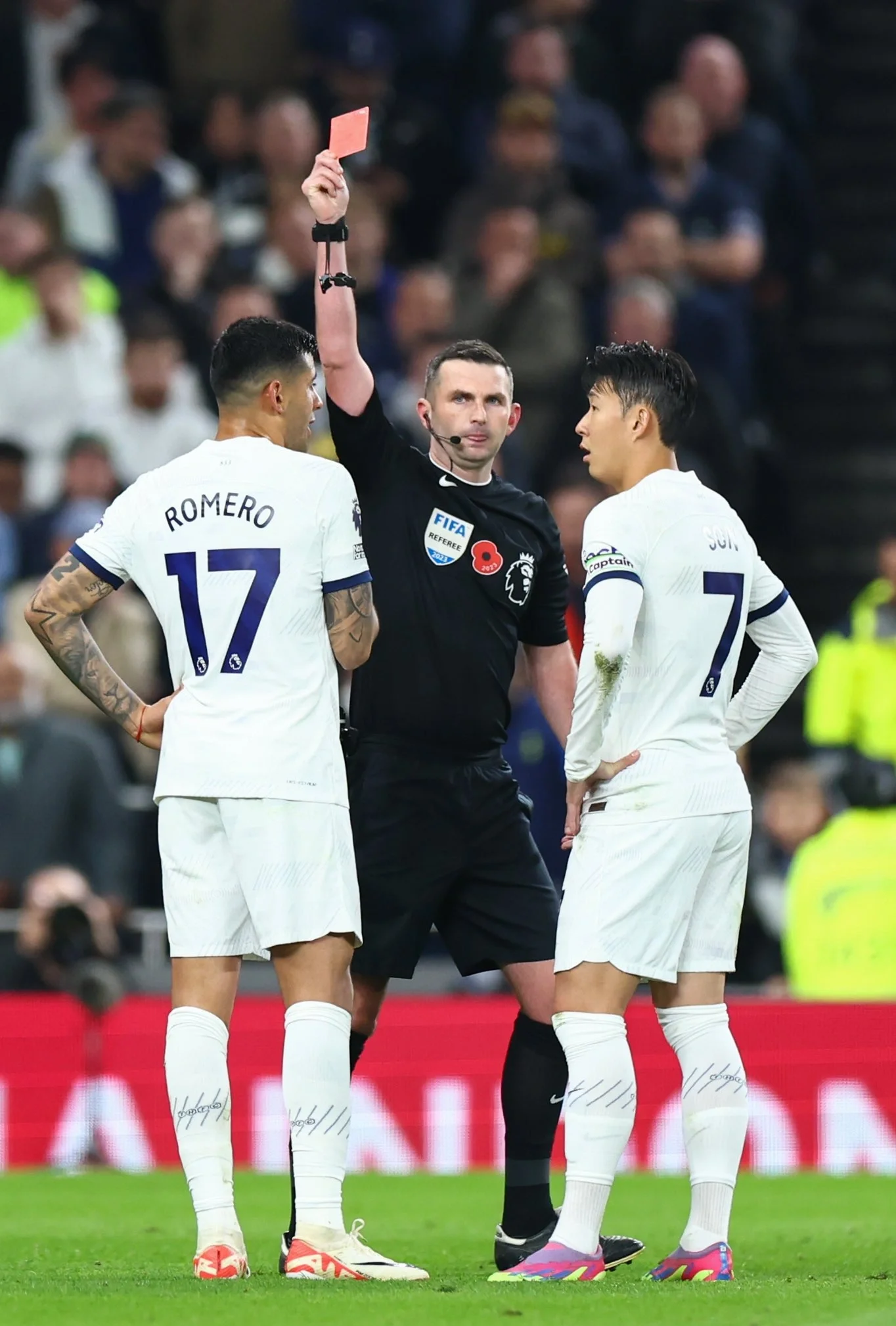 热刺全队发威，主场毫不手软的简单介绍